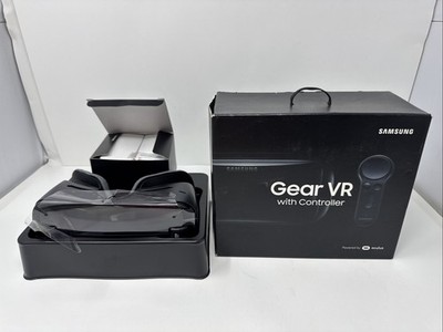 Samsung Gear VR with Controller Powered by Oculus SM-R324 New Open Box