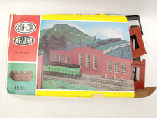 Con-Cor Heljan HO Scale Model Kit Railroad Locomotive Roundhouse 3 Stalls #802
