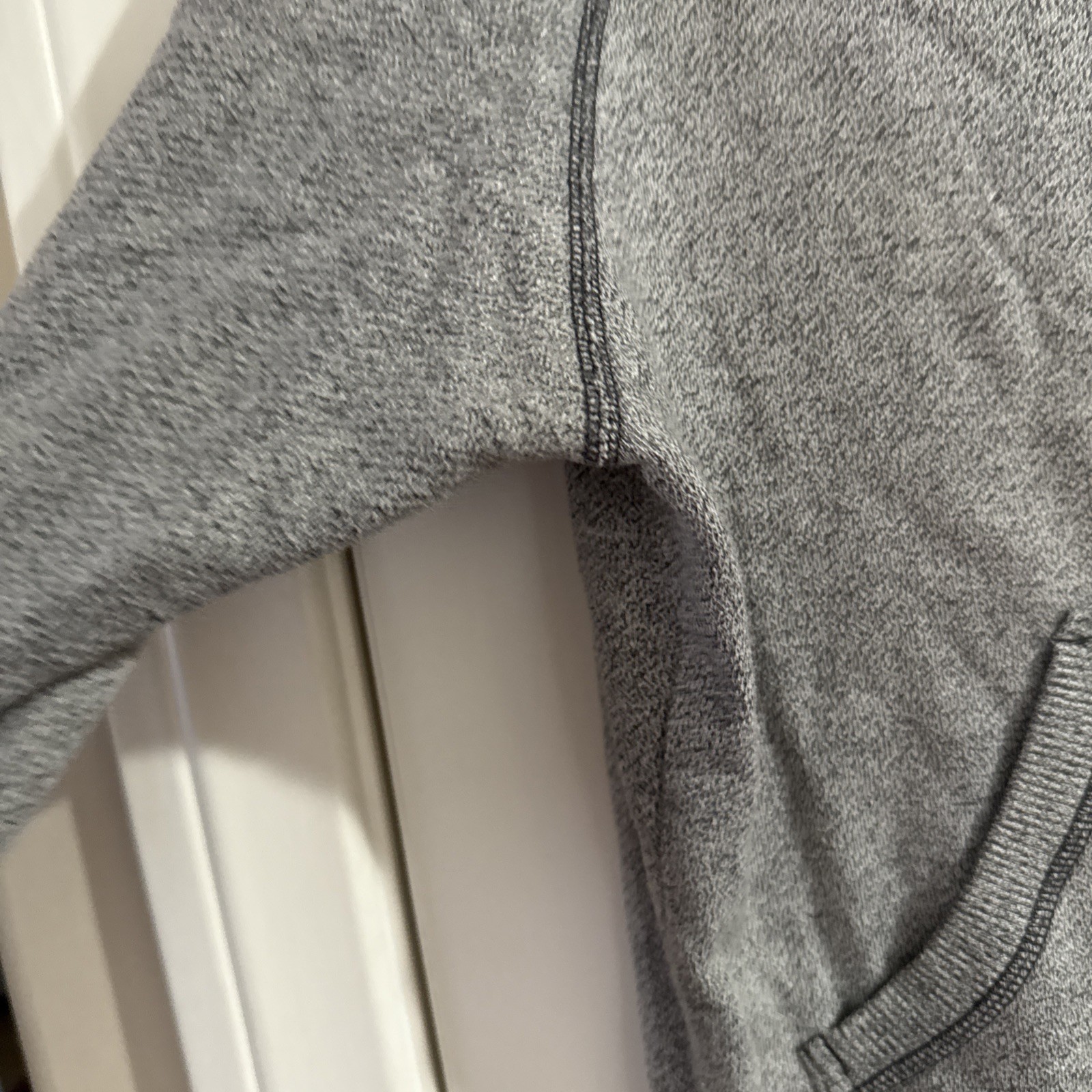 Women’s Patagonia cloud stack gray pullover hoodi… - image 4