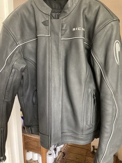 Chaqueta de cuero para motocicleta Richa NEGRA XL forro blindado excelente estado 24" P2P PVP £395