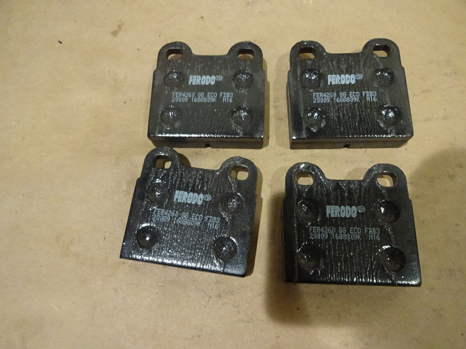 Ferrari 365 GTC - Rear Brake Pads Set -P/N 95690800
