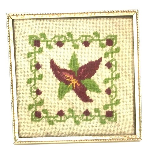 1980s Needlepoint Wildflower Triptych Trio Framed 5 in Iris Trillium Rose Estate - Picture 3 of 5