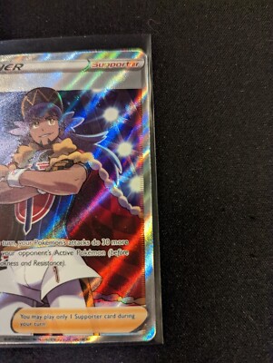 Leon Full Art Trainer Pokémon Card - Vivid Voltage Ultra