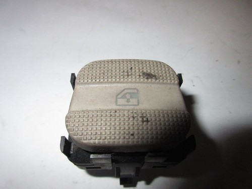 Schalter Fensterheber rechts vorn VW PASSAT VARIANT (3A5, 35I) 1.9 TDI