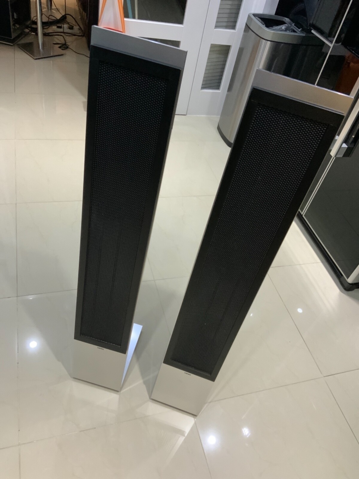 loewe electrostatic speakers