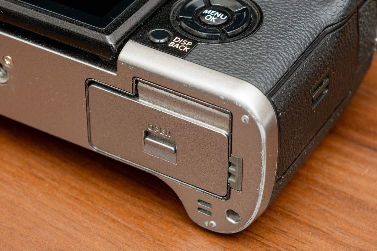 Fujifilm X-T3 シルバー Marvel 71txsBsBuHL._UF894,1000_QL80_.jpg