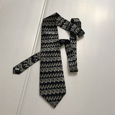 Pierre Cardin Men's Neck Tie W: 3 7/8" by L:58" made in USA