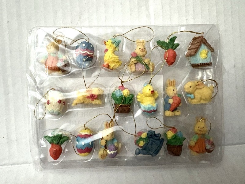 Vintage New Set of 18 Mini Easter Bunny, Eggs & Carrots Ornaments Tree Decor (#B