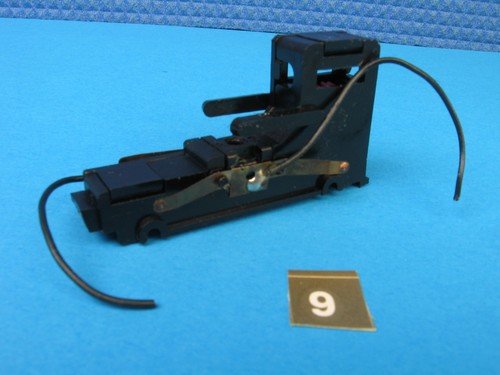 Roco H0   V 215 - 033-2   Getriebelager mit Radsatz Schleiferbleche   AX 2617 -2