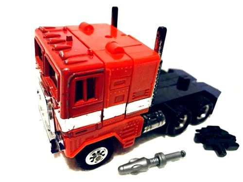 G1 Autobot Commander: vintage 1984 Optimus Prime pre-rub variant figure lot