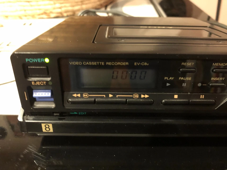 Sony EV-C8u 8mm Video Cassette Recorder Unit W/ Power Supply AV Adapter AS-IS - Image 2 of 4
