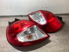 2010 RENAULT CLIO PASSENGER & DRIVER SIDE REAR TAIL LIGHTS PAIR
