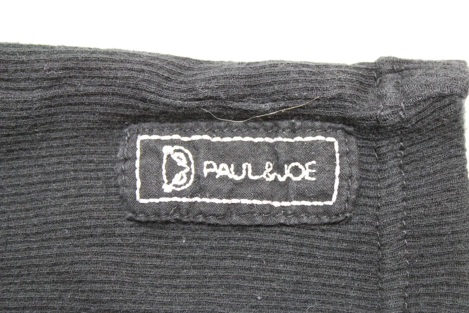 Camisa sin mangas acanalada Henley negra grande Paul & Joe for Target para mujer cuello redondo Foto 4 de 4