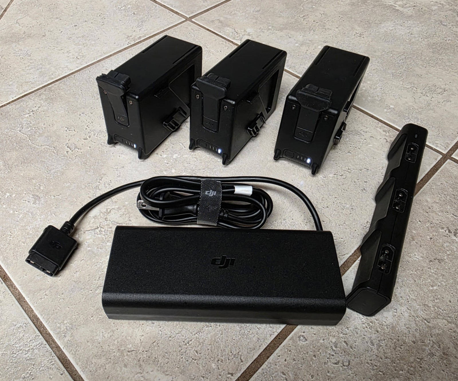 DJI FPV Intelligent Flight Battery - 3 Pack with Charger and Charging Hub - Used