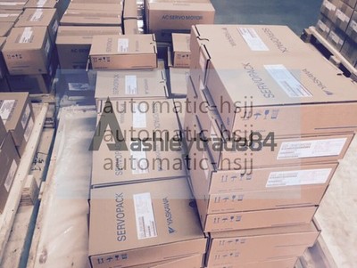ONE NEW Yaskawa Servo Driver SGDH-02BE