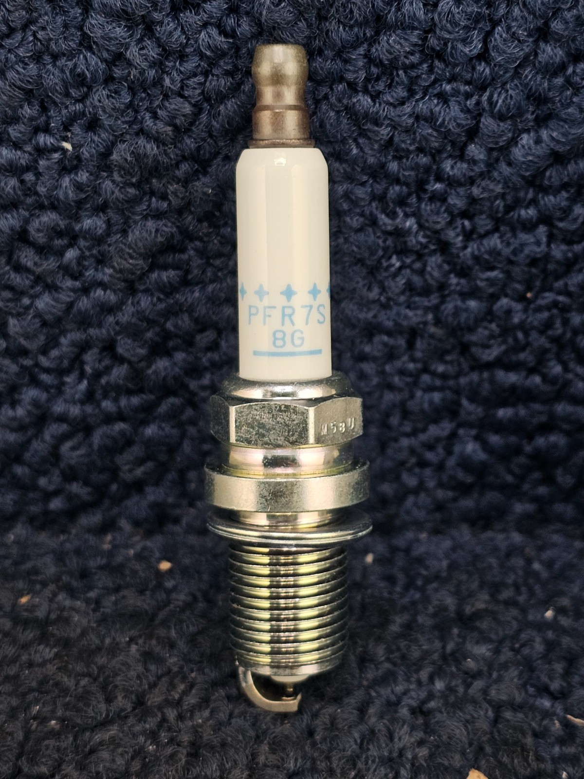 (QTY 4) NGK 97417 PFR7S8G Laser Platinum Spark Plug Fits 2018-2021 Audi R8