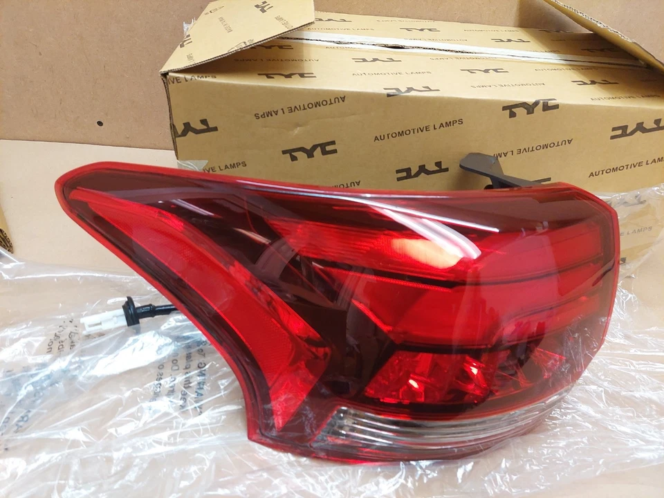 For Mitsubishi Outlander Rear Left Tail Light Outer Section 15-21 MB7204154 - Image 2 of 4