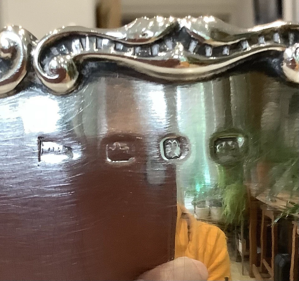 Cuenco victoriano de plata de ley. Zócalo. Walker & Hall. Birmingham 1898. Foto 4 de 4