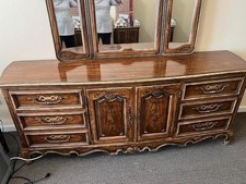 Century Furniture 6 Piece Elegant Bedroom Set