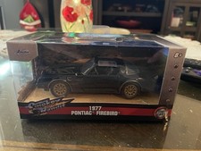 Jada Toys 1:32 Hollywood Rides Smokey and the Bandit 1977 Pontiac Firebird