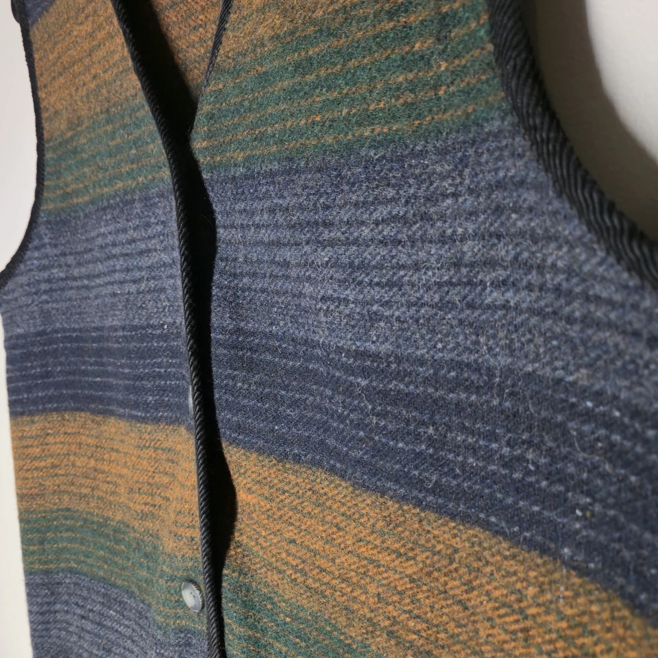 Chaleco de Lana Energie Bi Grosellas De Colección Pequeño Manta Suroeste Rayas Tonos Tierra Foto 3 de 4