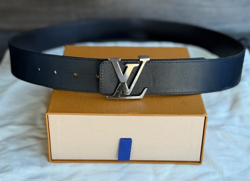 Authentic Louis Vuitton Initiales 40mm Reversible M9887 Men's Belt 95/38