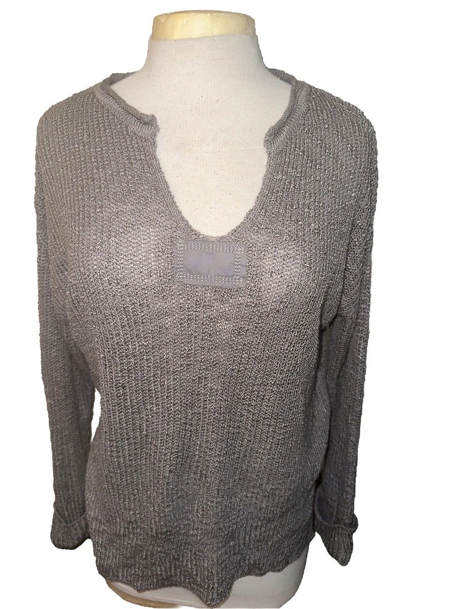 Tight neck clearance sweater