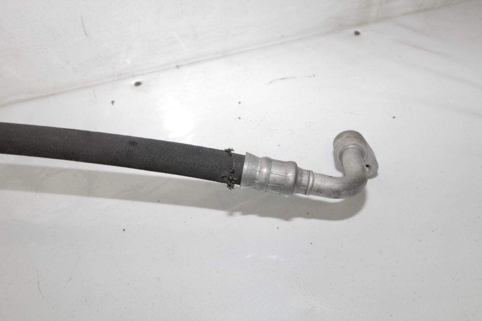 08-13 AUDI R8 4.2L V8 OEM AIR CONDITIONING REFRIGERANT SUCTION HOSE 420260708