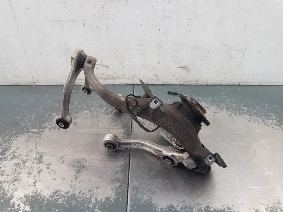 BMW M5 F10 2013 buje delantero derecho brazo de control nudillo - * #3439 A9 Foto 2 de 4