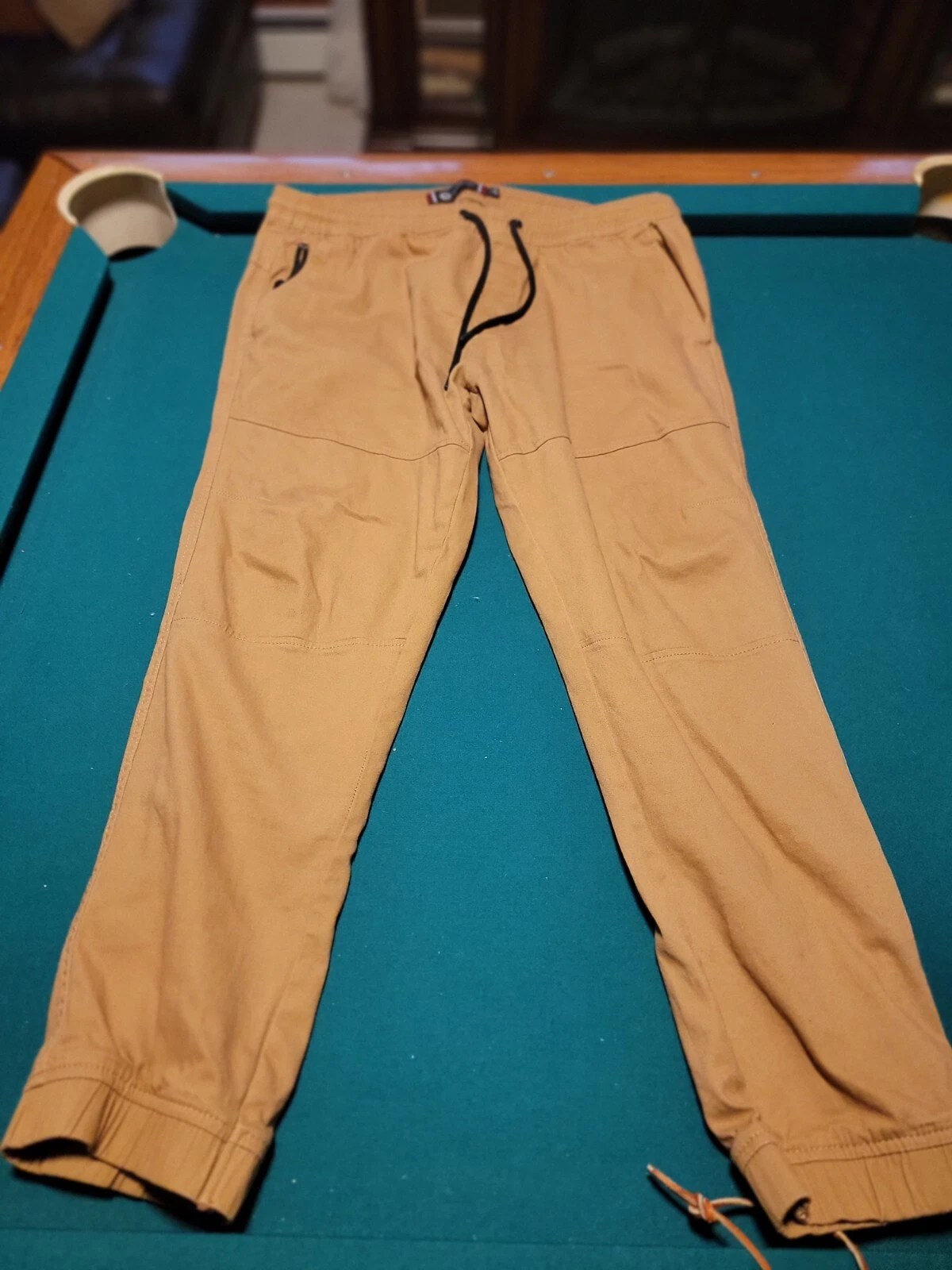 Akademiks Joggers ? Men's Khaki Tech Pull-On with ZIP Pockets Drawstring Size L