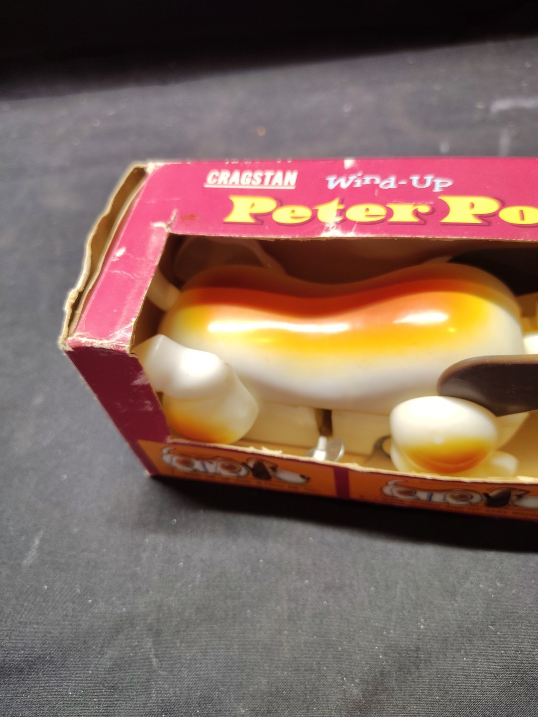 VINTAGE Cragstan Wind Up PETER POOCH Toy Dog 1570-6 HONG KONG Vanda