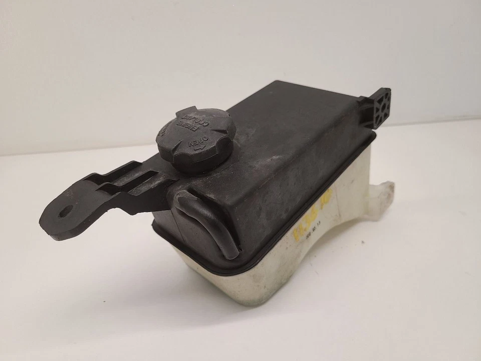 2011 12 2013 KIA SORENTO Coolant Reservoir 254312B100 11-13 Foto 4 de 4