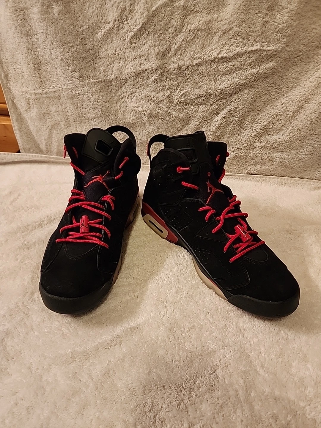 Air Jordan 6 Retro Varsity Red 2010 taglia 12. Numero articolo 384664 061