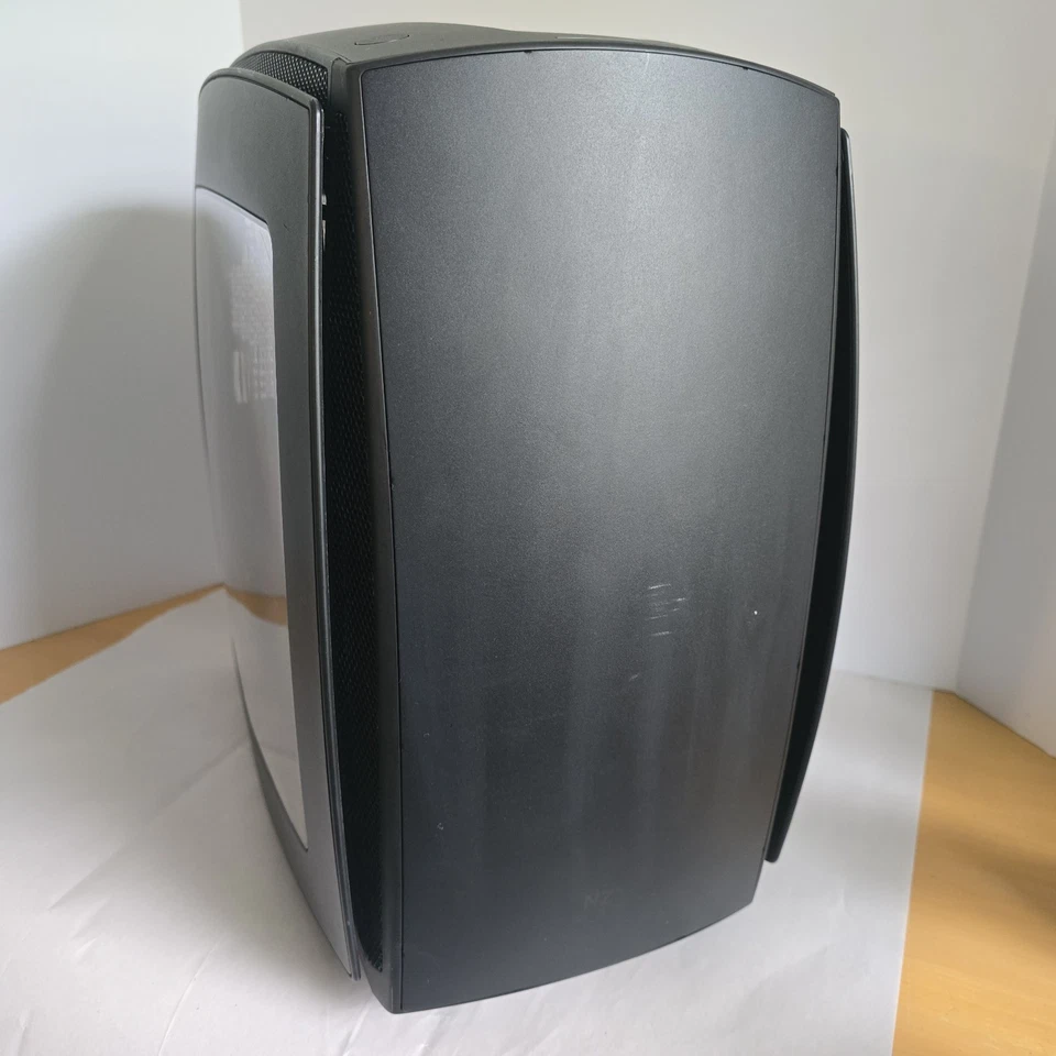 NZXT Manta ITX Black Discontinued Desktop PC Case - Image 3 of 4