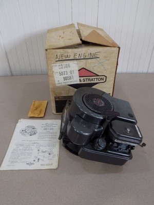 NEW OLD STOCK BRIGGS & STRATTON 3.5 HP BRONZE ENGINE VERTICAL 92908-5073-01