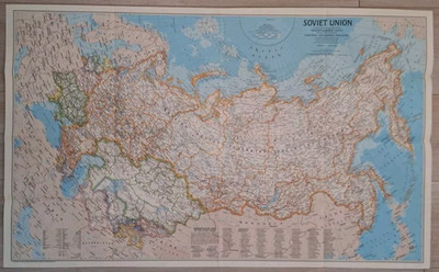 National Geographic Map - Peoples of the Soviet Union. (Feb, 1976).