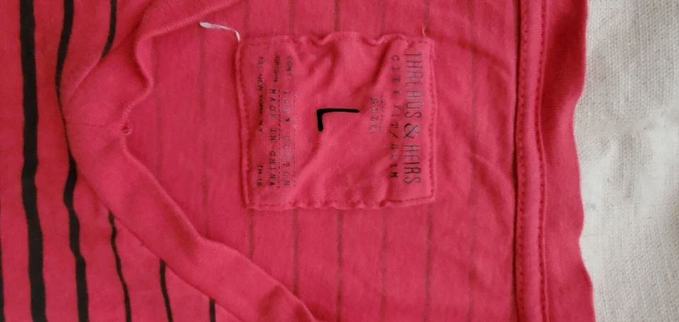 Men’s Threads & Heirs red stripped Shirt. 100% Cotton size large - Image 2 of 4