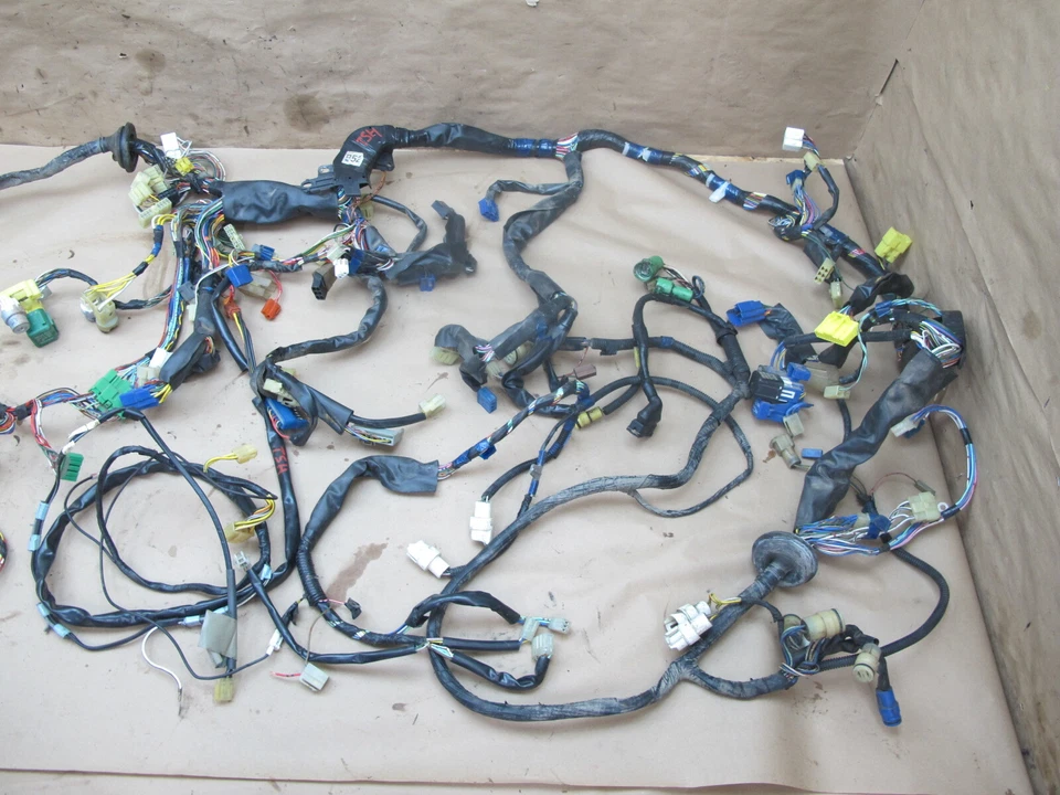 🥇84-85 TOYOTA SUPRA MA67 2,8 Л М/Т МОТОРНЫЙ ОТСЕК ПРИБОРНАЯ ПАНЕЛЬ БАГАЖНИК ЖГУТ ПРОВОДОВ OEM - Изображение 3 из 4