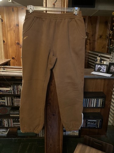 Men’s Sweatpants From The Early 2010’s