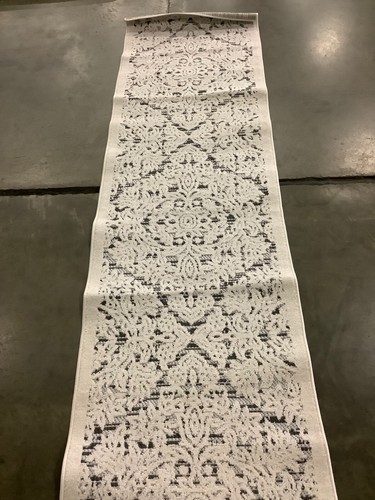 IVORY / GREY 2'-2" X 9' Flaw in Rug, Reduced Price 1172666898 CBN660A-29 - Picture 2 of 3