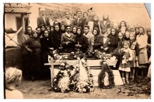 Vtg Photo Deceased Man’s Outdoors Wake Among Family and Friends RPPC 2900