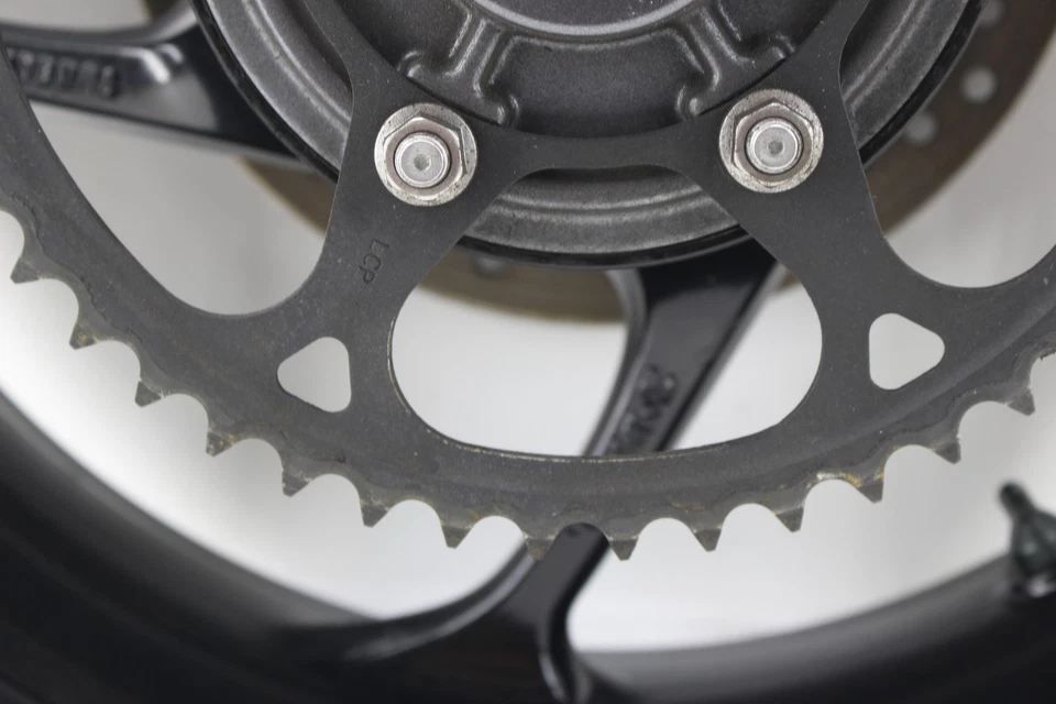 2024 TRIUMPH TRIDENT 660 OEM REAR BACK WHEEL RIM STRAIGHT HUB SPROCKET DISC BRAK - Изображение 3 из 4