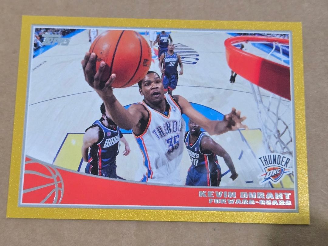 2009 TOPPS KEVIN DURANT #211 GOLD BORDER PARALLEL SERIAL #'ED /2009