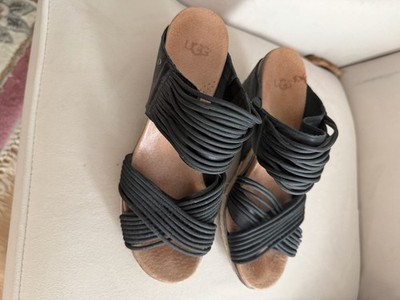 UGGS