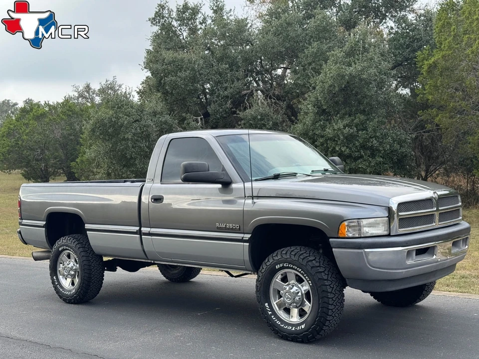 1994 Dodge Ram 2500 4x4 - 12V Cummins - Low Miles - Image 3 of 4