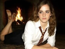‘Emma Watson’ Sexy Actress Famous English Movie-Star 8X10 Glossy “STUNNING!” NEW