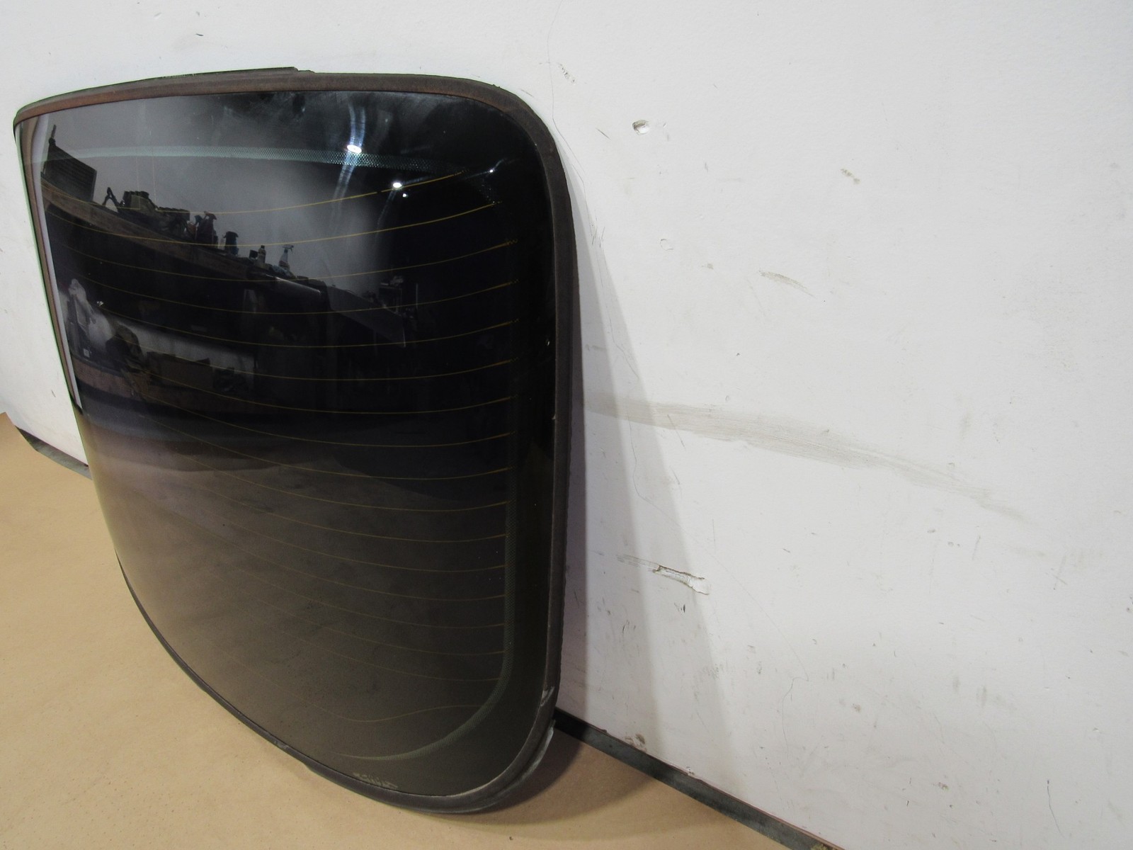 02-06 Maserati Coupe GT 2004 Rear Windshield Window Back Glass |