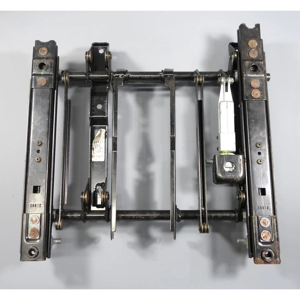 1996-2002 BMW Z3 Roadster Coupe Left Front Driver side Seat Frame Rail NO Motors — 第 2/4 张图片