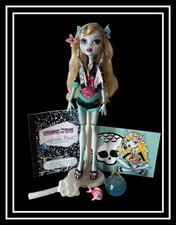 Monster High Lagoona Azul Primera Ola Muñeca Elástica Soporte Mascota Neptuna Diario