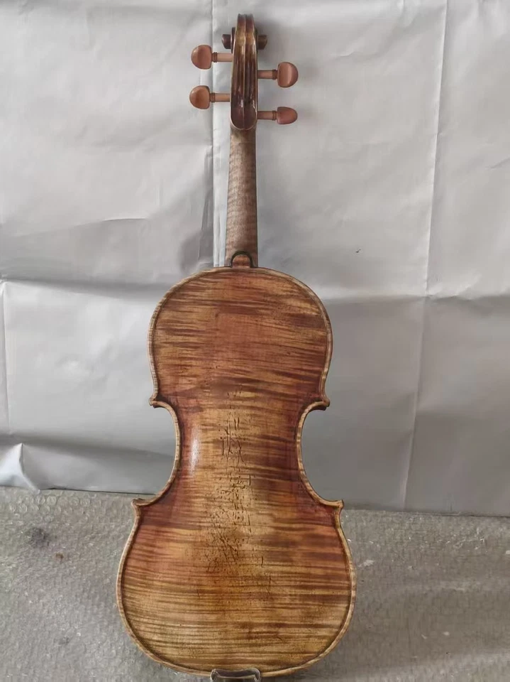 4/4 violin Amati model 1566 solid Flamed maple back spruce top have Made No 6 - Image 2 of 4